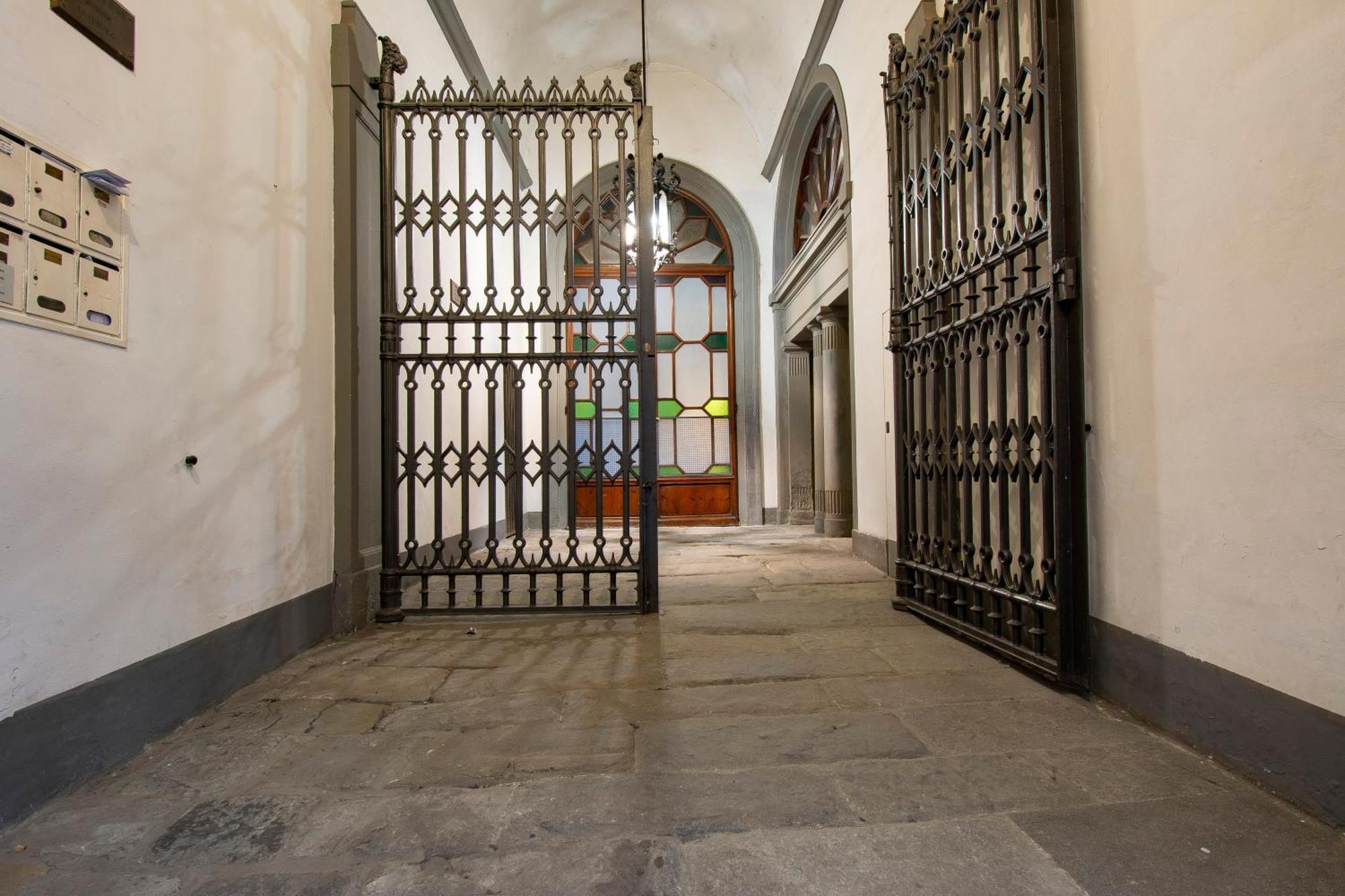 N4U Guest House Firenze Kültér fotó