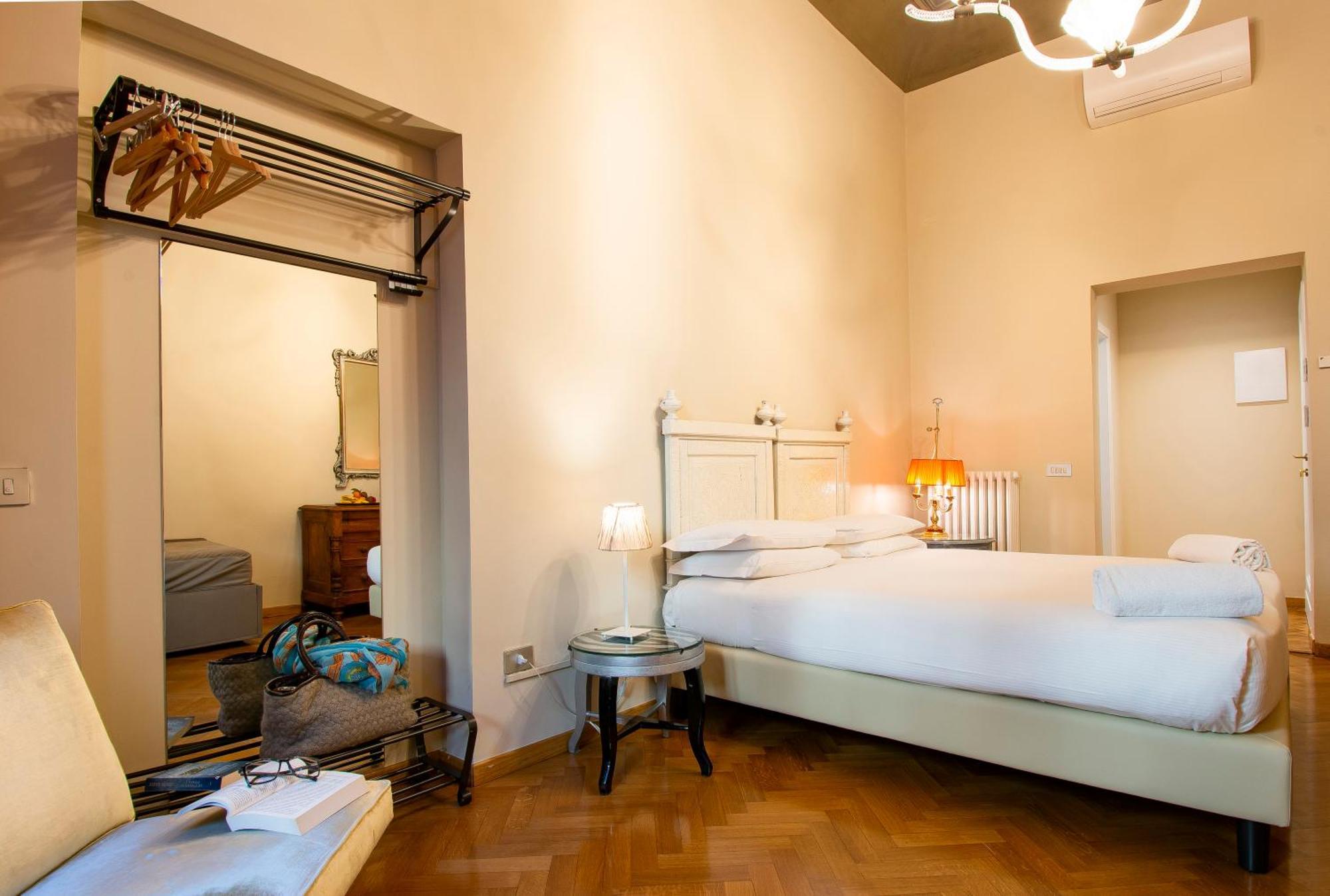 N4U Guest House Firenze Kültér fotó