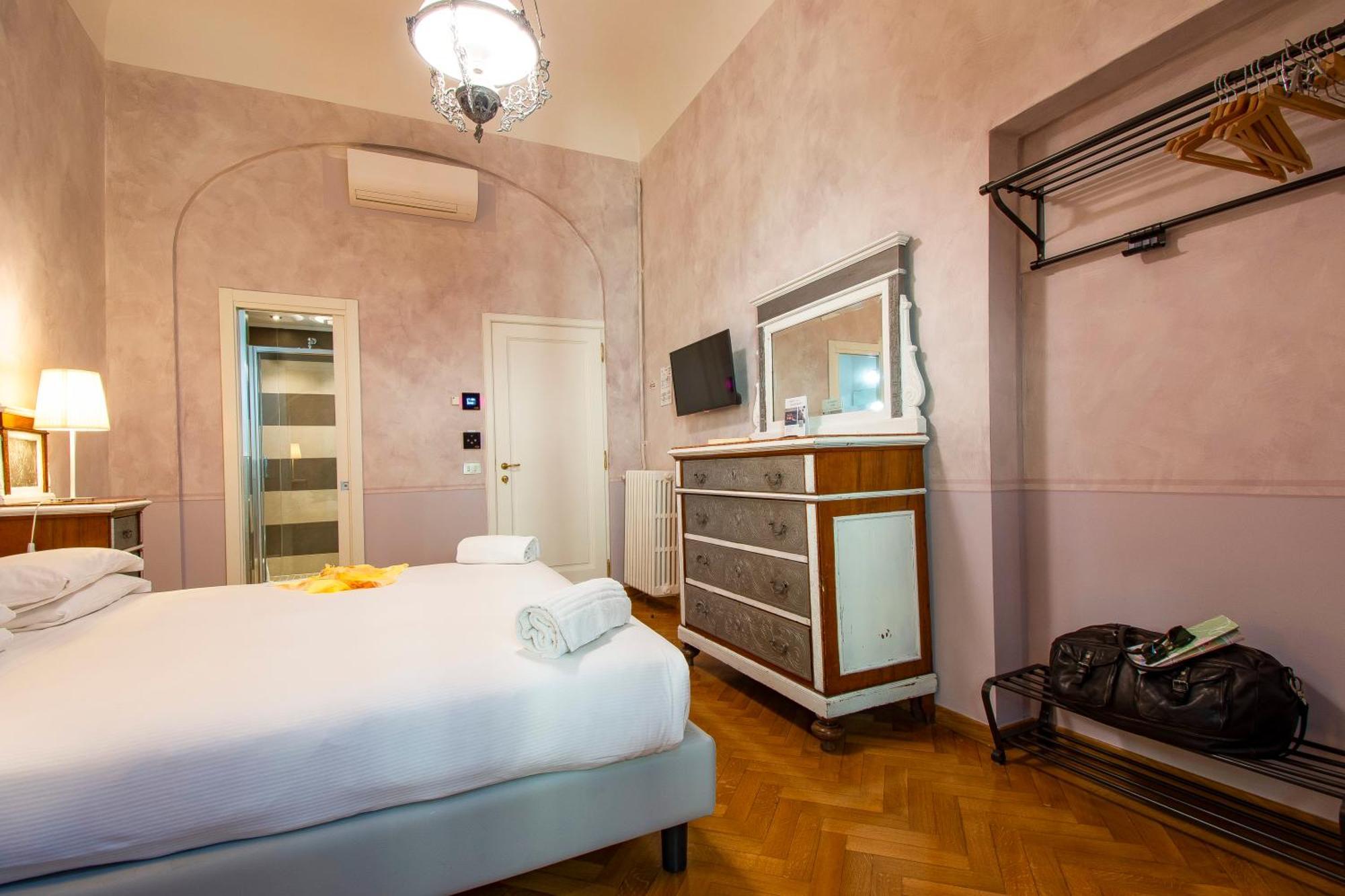 N4U Guest House Firenze Kültér fotó